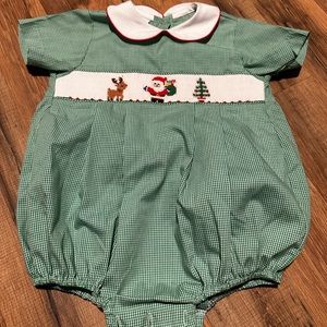 Christmas collared bubble